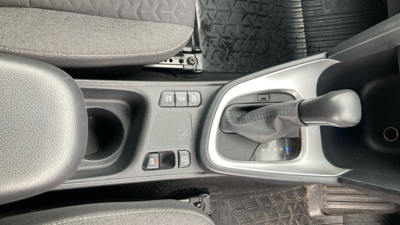 Toyota Yaris Cross 1.5 Hybrid Design 5dr CVT Hybrid Estate